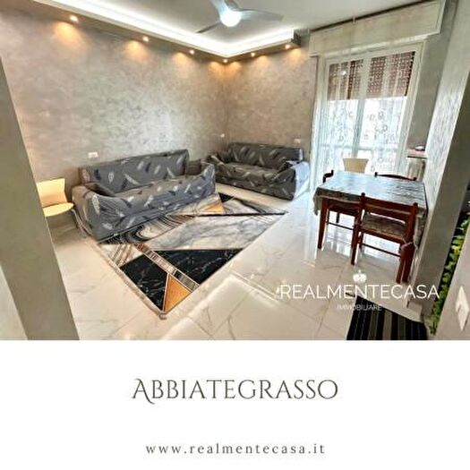 Appartamento quadrilocale in vendita in Via Giovanni Segantini, Abbiategrasso