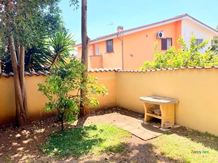 Appartamento trilocale in affitto in Via Cremosano b, Roma