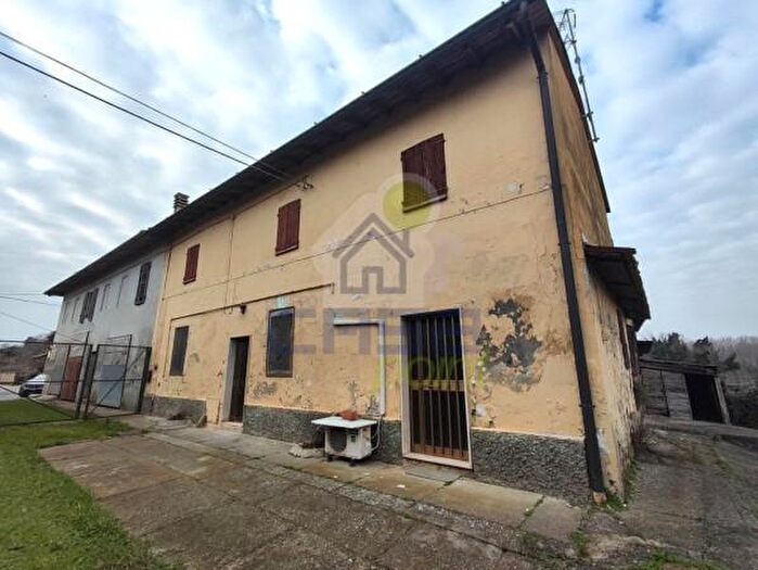 Casa quadrilocale in vendita in Via Pallavicini, Pessina Cremonese
