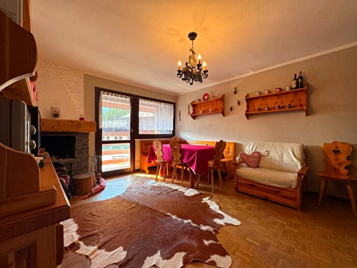 Appartamento bilocale in affitto in Via Vedich, Santa Caterina, Valfurva