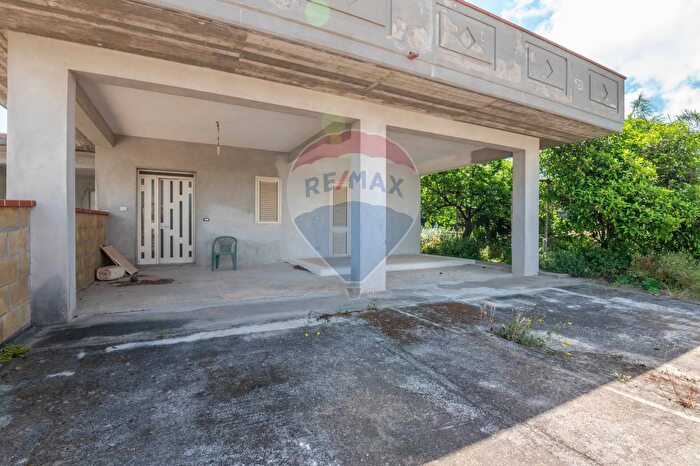 Casa con 5 locali in vendita in Via della Perciaiola, Siracusa