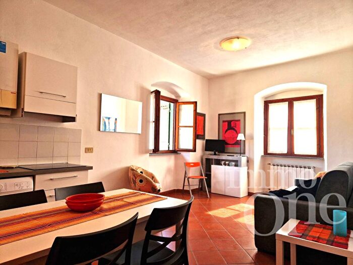 Appartamento bilocale in affitto in Scali Finocchietti, Quartiere Venezia, Livorno