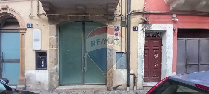 Appartamento bilocale in vendita in Via Pentolai, Caltagirone
