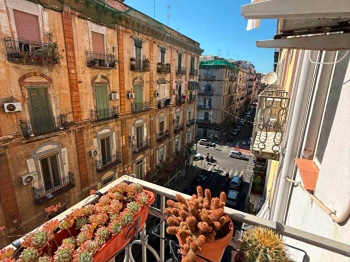 Appartamento bilocale in affitto in Via Milano, Garibaldi Ferrovia, Napoli