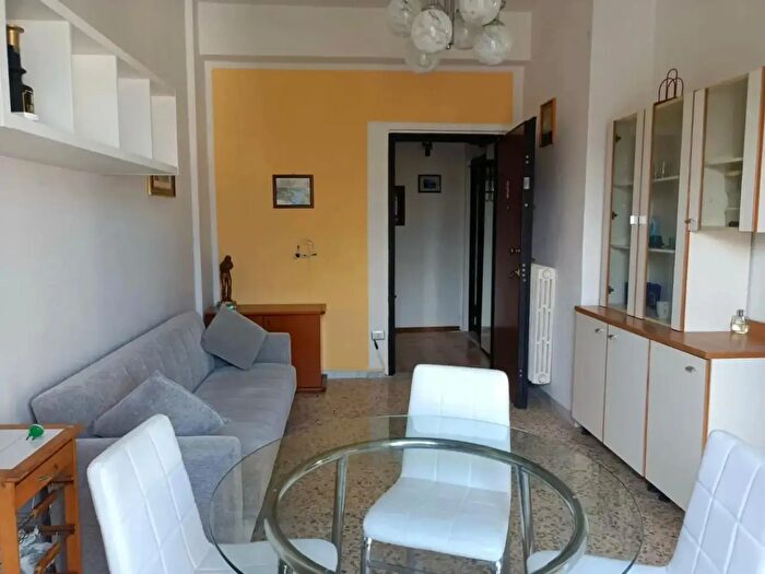 Appartamento bilocale in vendita in Via Angelo Caposcrofa, Salerno