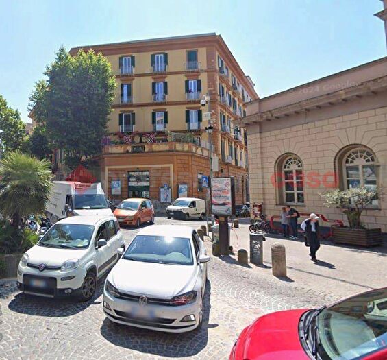 Appartamento monolocale in affitto in Via Luigia Sanfelice, Vomero, Napoli