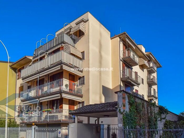 Appartamento trilocale in vendita in Via Uguccione da Lodi, Lodi