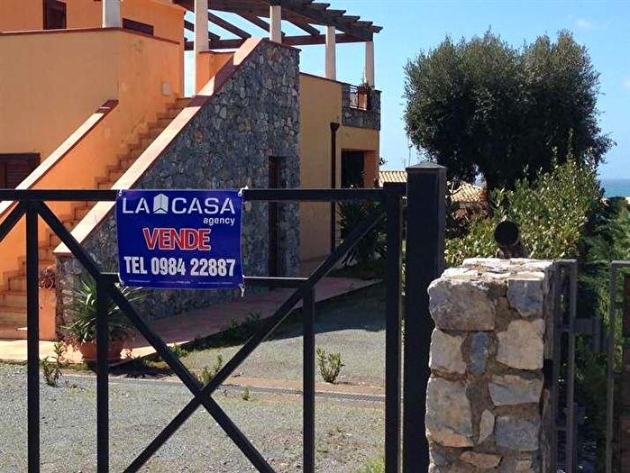 Appartamento con 6 locali in vendita in LocCirella di Diamante, Diamante