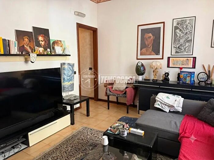 Appartamento trilocale in vendita in Via Cavaliere, Catania