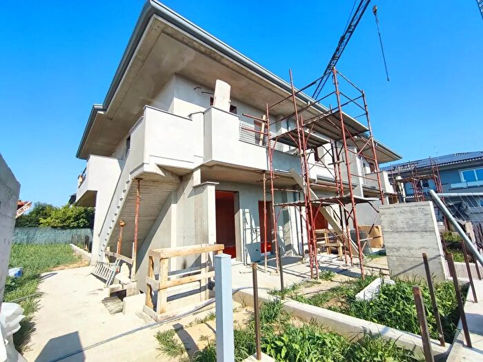 Appartamento quadrilocale in vendita in Terno D'Isola