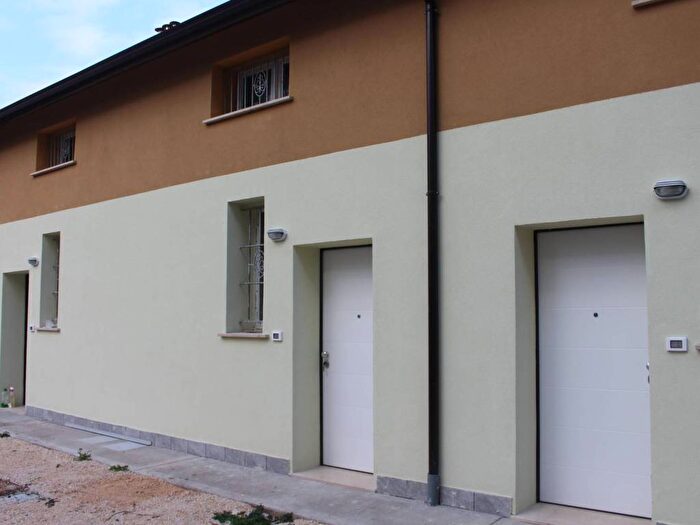 Casa bilocale in affitto in Via Maggio, Zona Industriale Casola Canina, Imola