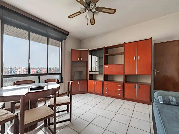 Appartamento bilocale in vendita in Via dei Salici, Milano