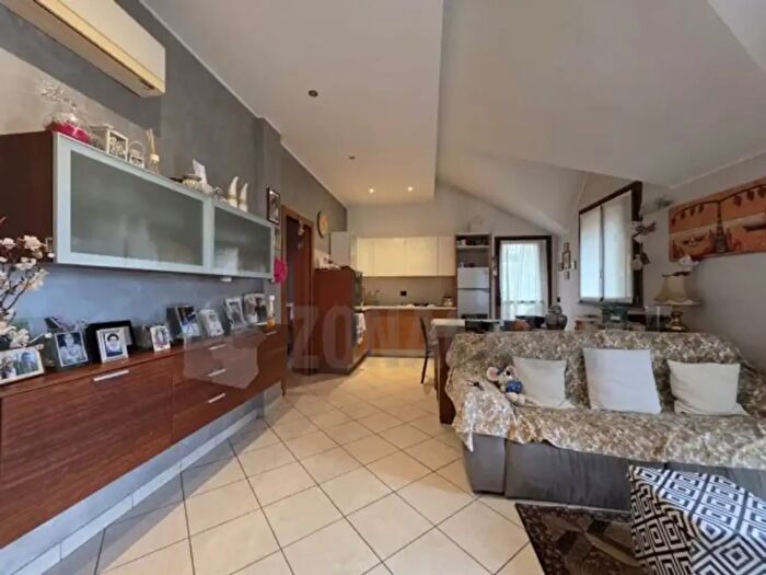 Appartamento trilocale in vendita in Via Torino, Gallarate