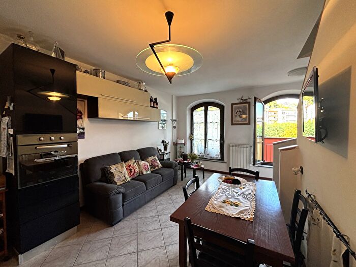 Appartamento quadrilocale in vendita in Via delle Terrecotte, Signa