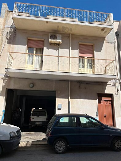Casa con 8 locali in vendita in Via Toscana, Pachino