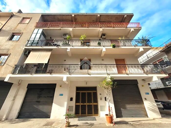 Casa quadrilocale in vendita in Traversa II Genoese, Reggio Calabria