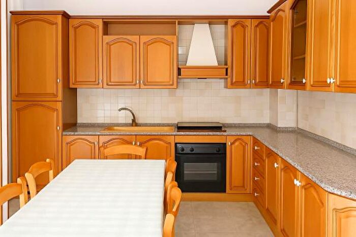 Appartamento con 5 locali in vendita in Via Lorenzo E Jacopo Salimbeni, Jesi