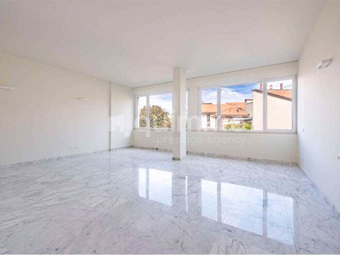 Appartamento quadrilocale in affitto in corso Magenta, Vincenzo Monti, Milano