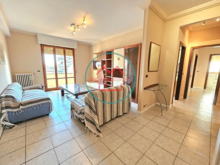 Appartamento quadrilocale in vendita in Via Belvedere, Massa E Cozzile