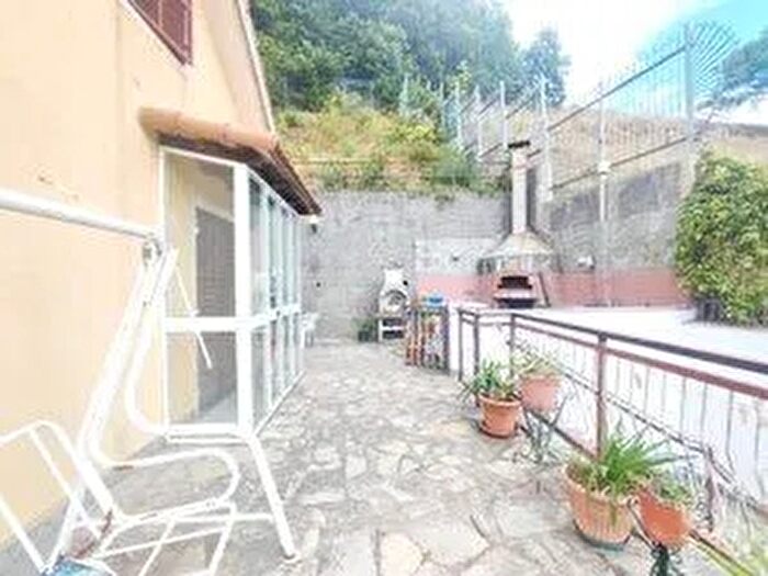 Casa quadrilocale in vendita in Via Monte Timone, Genova