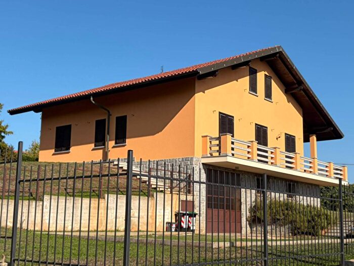 Casa con 5 locali in affitto in Strada Griggi Montù, Pecetto Torinese