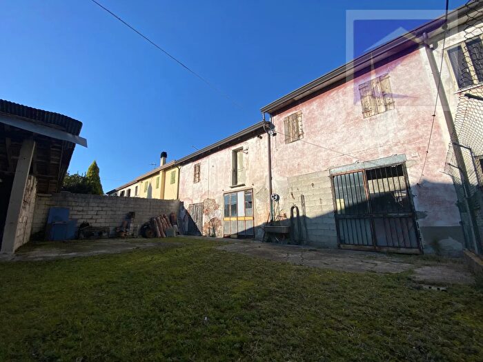 Casa quadrilocale in vendita in Via Fabris, Camposampiero