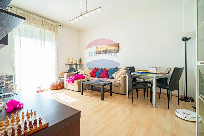 Appartamento bilocale in vendita in Via Cividale, Rho