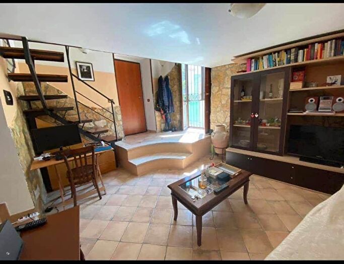 Appartamento bilocale in vendita in Via Enrico Zarrella, Cava De Tirreni