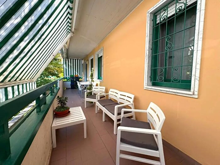 Appartamento trilocale in vendita in Massa