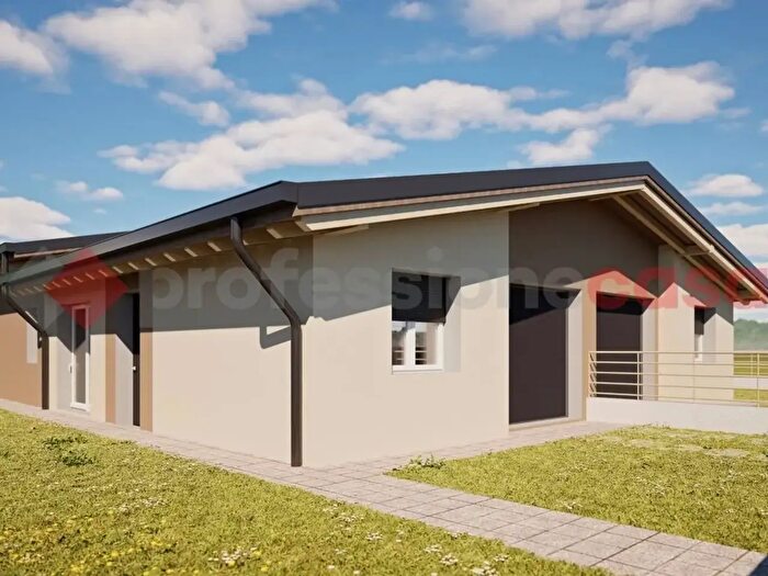 Casa con 7 locali in vendita in Via Malon, Legnago