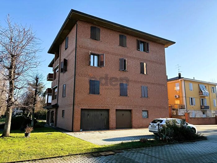 Appartamento trilocale in vendita in Via G dAnnunzio, Castelfranco Emilia