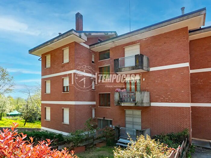 Appartamento trilocale in vendita in Via Giaveno, Coazze