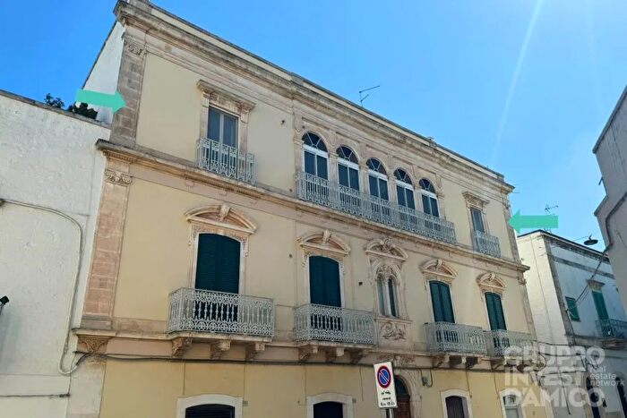 Appartamento trilocale in vendita in Locorotondo Via Cavour Bari Locorotondo, Locorotondo