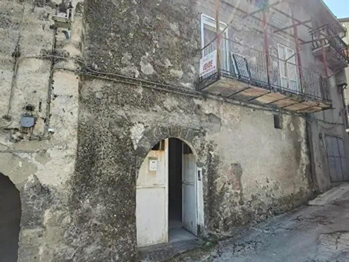 Casa con 5 locali in vendita in Via Corteciceri, Teano