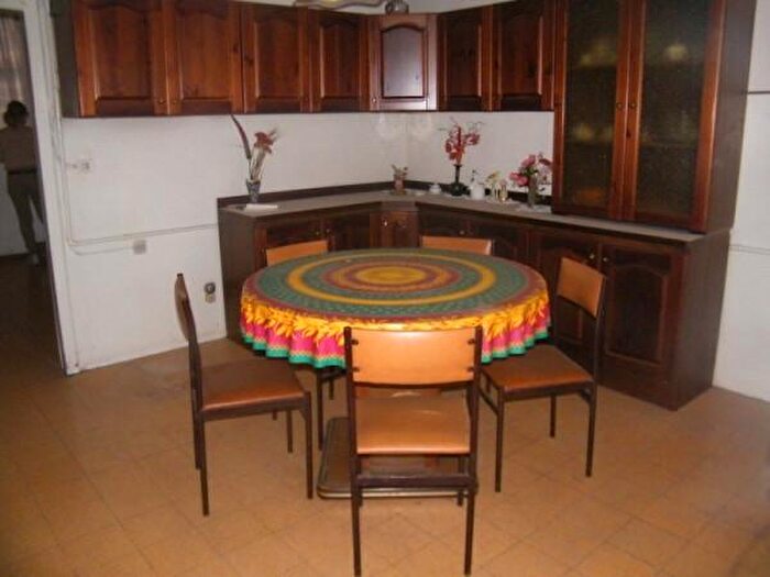 Appartamento con 6 locali in vendita in Via Montegrappa, Jesi