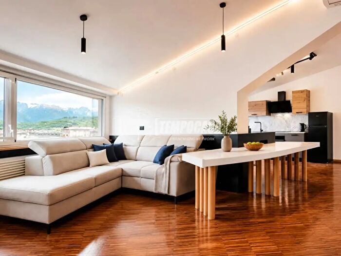 Appartamento quadrilocale in vendita in Piazzale della Resistenza, Belluno