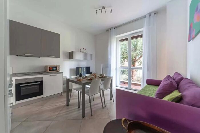 Appartamento monolocale in affitto in Viale Legioni Romane, Milano