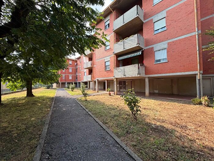 Appartamento con 5 locali in vendita in Via Dante Alighieri, Chiuduno