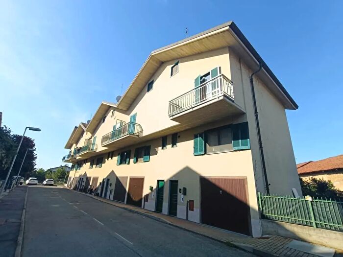 Appartamento con 6 locali in affitto in Via delle Lame, None