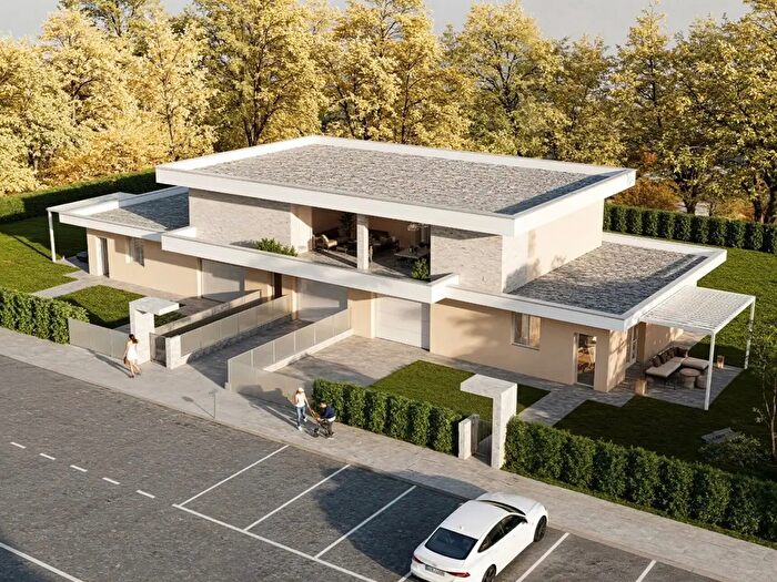 Casa quadrilocale in vendita in Via Mingotti, Castrezzato