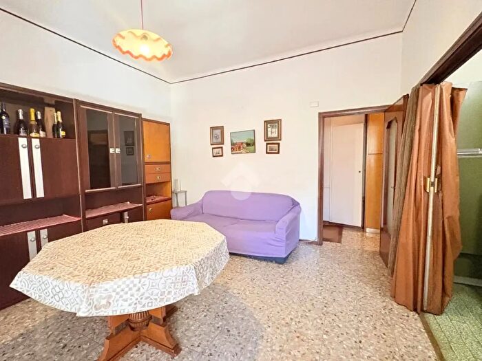 Appartamento trilocale in vendita in Via Privata Luigi Borgomainerio, Milano