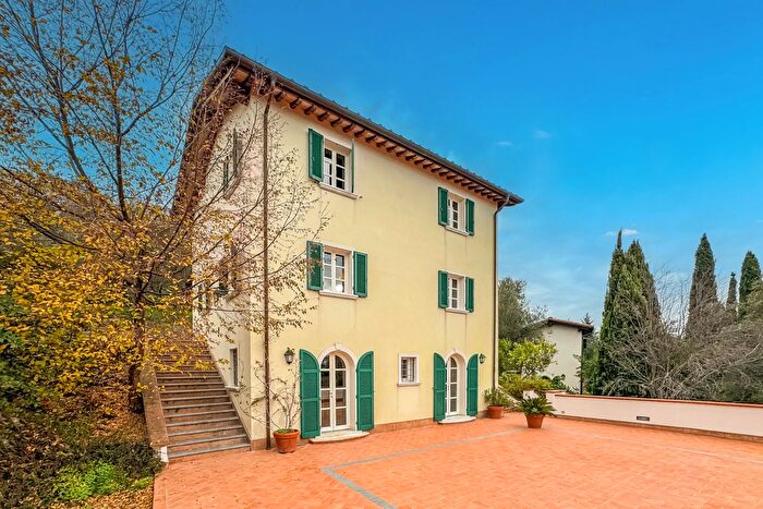 Casa in vendita in Pietrasanta