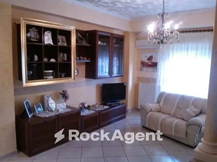 Appartamento trilocale in vendita in Via Giovanni Paolo Parisio, Catanzaro