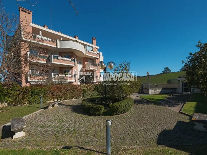 Appartamento bilocale in vendita in Via Giuseppe Silla, Roma