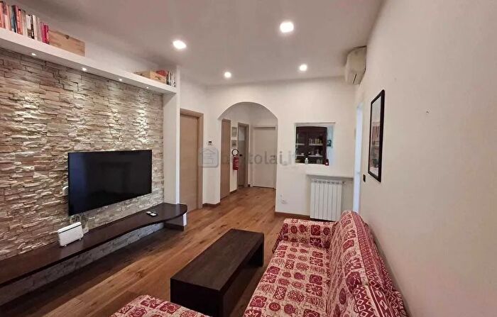 Appartamento con 6 locali in vendita in Corso Buenos Aires, Genova