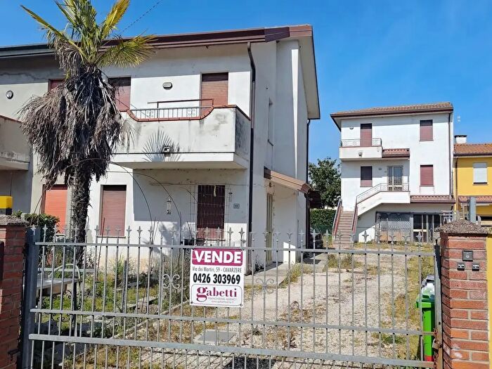 Casa con 6 locali in vendita in Corbola Via Rubini, Corbola