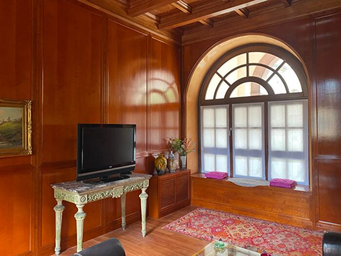 Appartamento con 6 locali in vendita in Piacenza