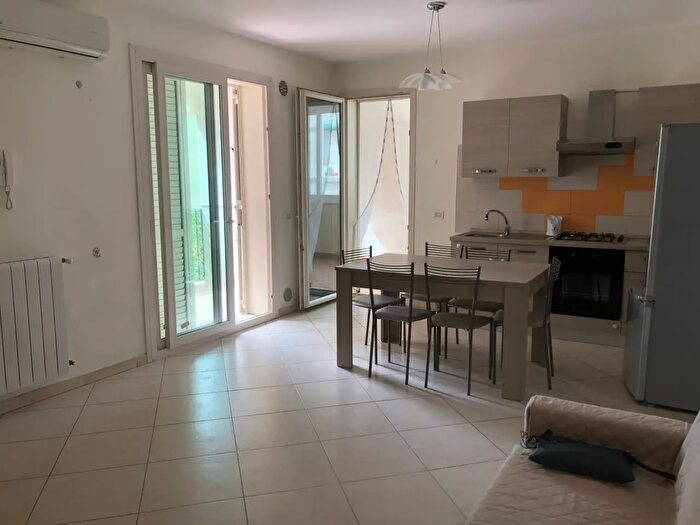 Appartamento trilocale in vendita in Via Vizzini, Siracusa