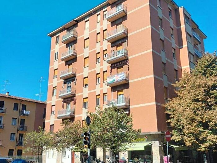 Appartamento trilocale in affitto in Via dell'Artigiano, San Donato, Bologna