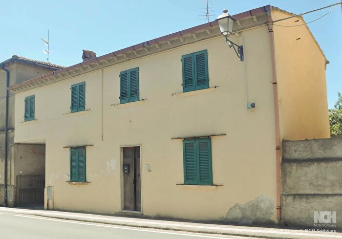 Casa con 5 locali in vendita in Orciano Pisano